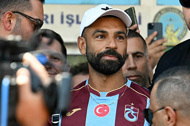 محمد صلاح يختار طرابزون سبور رغم عرض اتحاد جدة المغري