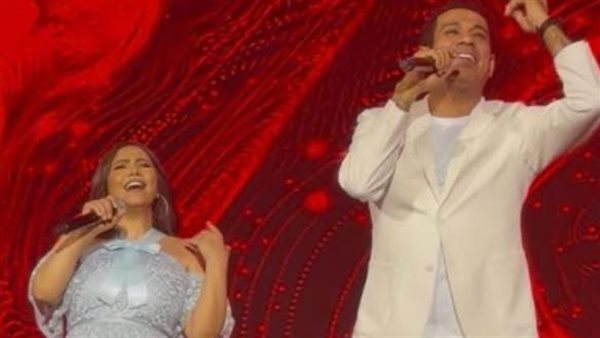 شيرين عبد الوهاب تتألق في الساحل الشمالي مع محمود الليثي بحفل مبهج
