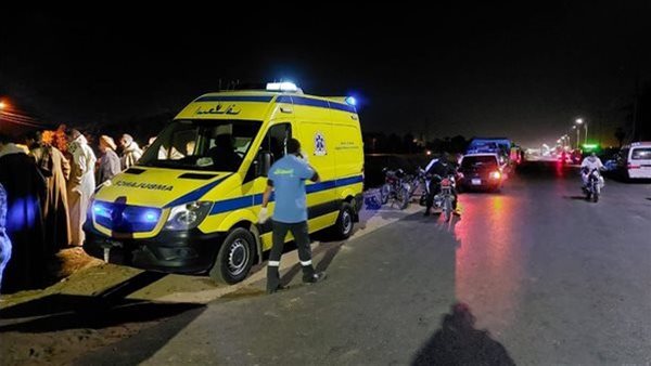 انقلاب دراجة نارية يسفر عن إصابات في منية النصر