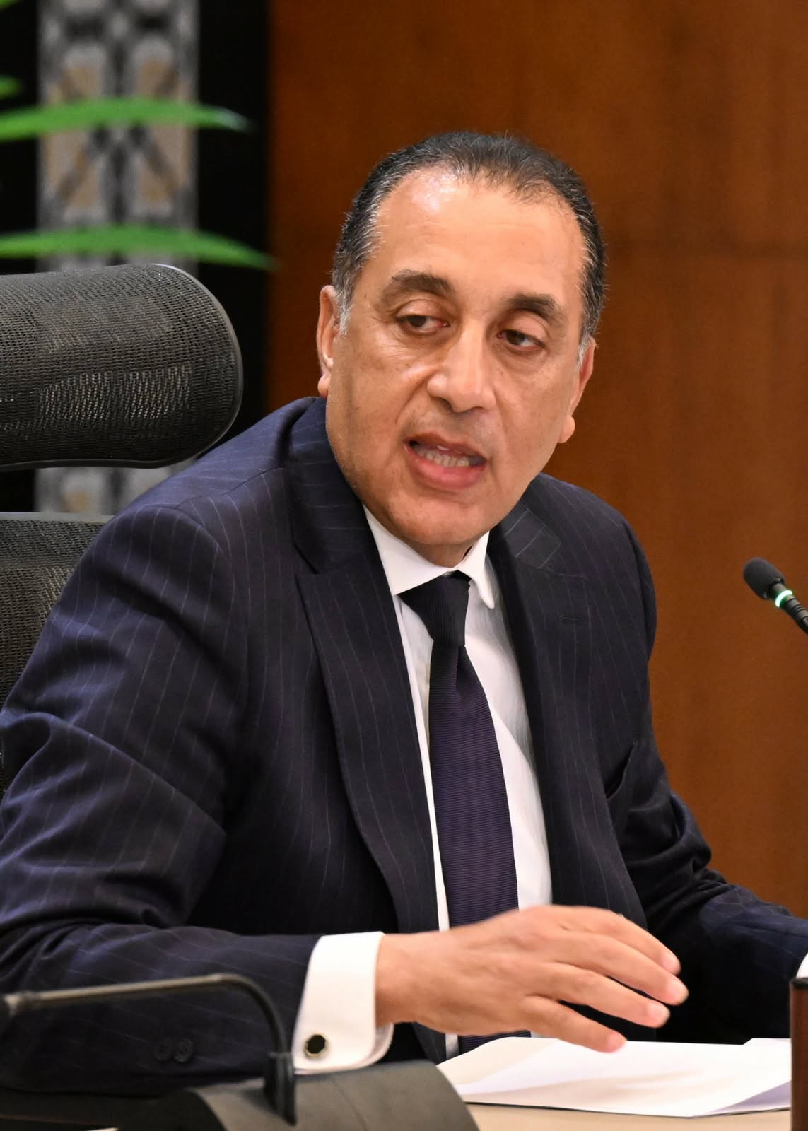 مدبولي يؤكد أهمية تنويع قنوات التواصل مع المواطنين لتعزيز الخدمات الحكومية