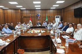 محافظ المنيا يؤكد على أولوية الاستجابة لمطالب المواطنين وتقديم الخدمات