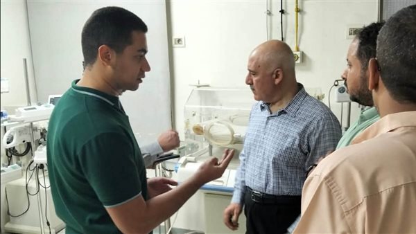 إجراءات صارمة لتحسين الخدمات الصحية خلال جولة وكيل وزارة الصحة بالجيزة