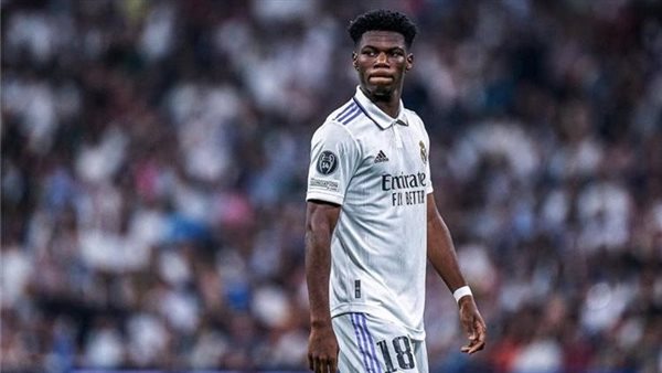 تشواميني يختار الاستمرار مع ريال مدريد ويرفض عرض مانشستر يونايتد