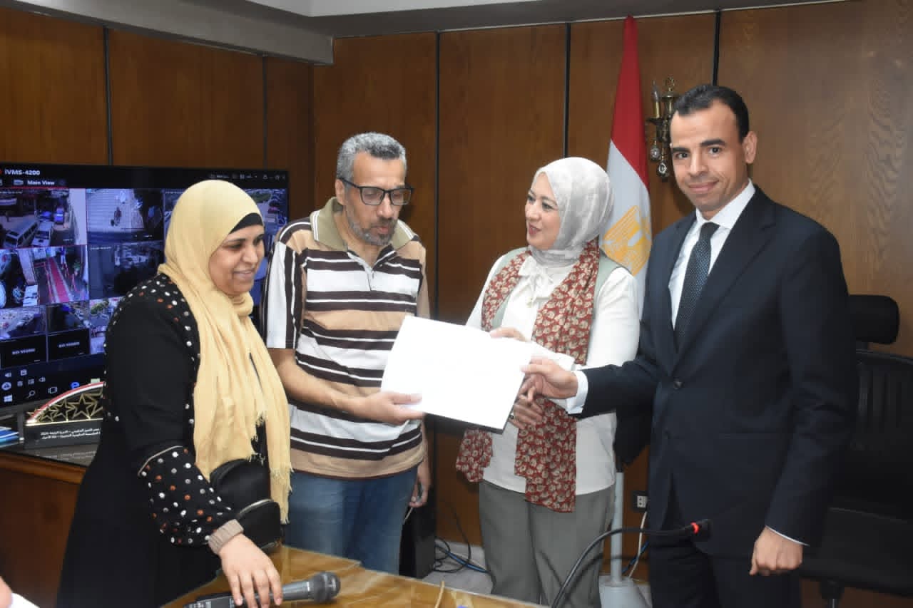 الإسكندرية تقدم 11 فرصة عمل جديدة وتستجيب لمطالب المواطنين
