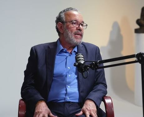 عمرو خفاجي: من «روزاليوسف» إلى التليفزيون، رحلة إبداعية ملهمة
