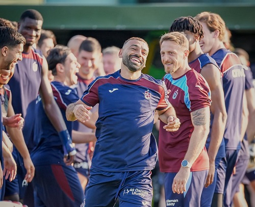 محمد صلاح يبهر طرابزون سبور بتواضعه وانضباطه الاحترافي
