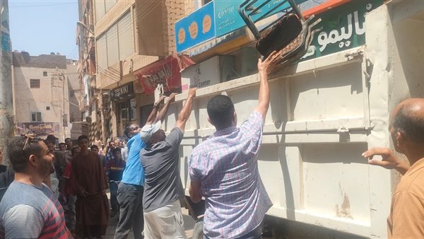 حملة رقابية موسعة في أبو تشت تسفر عن تحرير 458 محضرًا ضد المخالفين