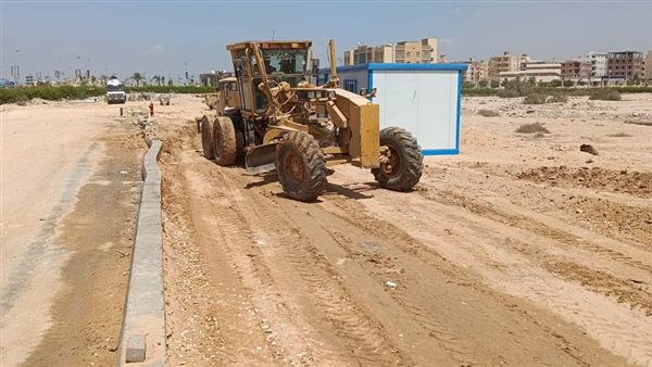 تقدم ملحوظ في مشروعات الطرق والمرافق بمدينة العبور الجديدة