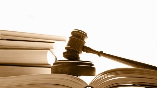 تفاصيل جديدة حول إجراءات وقف الموظف عن العمل وصرف الأجر