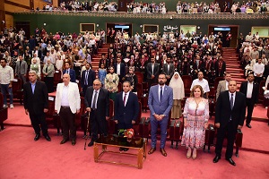 حفل تخرج مميز لكلية الصيدلة في سوهاج بحضور محافظ الإقليم ورئيس الجامعة