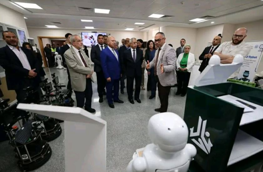 وزير النقل: التعليم والتكنولوجيا ركيزتان أساسيتان لبناء مستقبل مصر