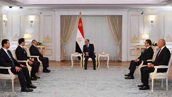 السيسي يؤكد أهمية العلاقات مع أمريكا ويستقبل حفتر وآل ثاني