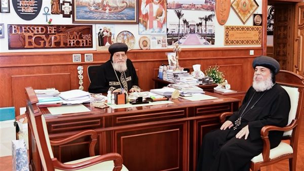 البابا تواضروس يكرم أوائل الشهادة الإعدادية ويستقبل تقارير عن خدمة سيناء