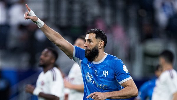 الهلال يتعاقد مع واتكينز بمبلغ ضخم ويحدد مصير بنزيما
