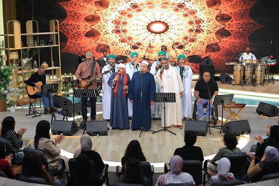 احتفالية مبهجة بمناسبة المولد النبوي مع "وسط البلد" ومنى الشاذلي