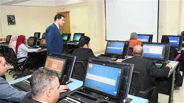 تفاصيل قانون الخدمة المدنية: ضوابط نقل وندب الموظفين
