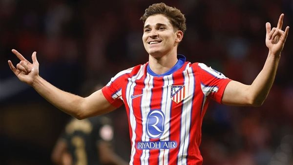 أتلتيكو مدريد يرد بقوة على برشلونة بشأن صفقة ألفاريز