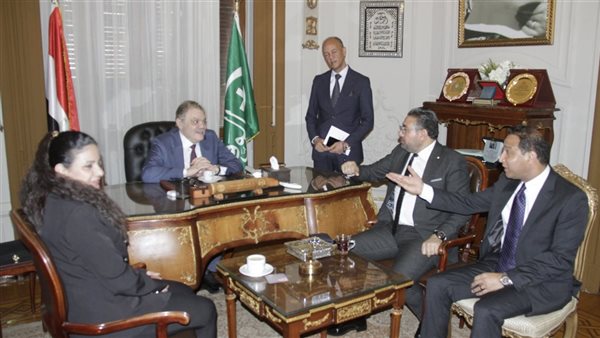 رئيس الوفد يدعو لتفعيل التعددية السياسية لتعزيز الحياة الحزبية