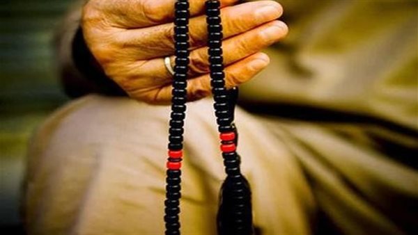 أمين الفتوى يوضح أهمية الذكر باللسان والقلب في حديثه مع سالي سالم