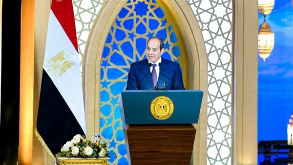 الرئيس السيسي يحتفل بالمولد النبوي ويكرم علماء الأزهر البارزين