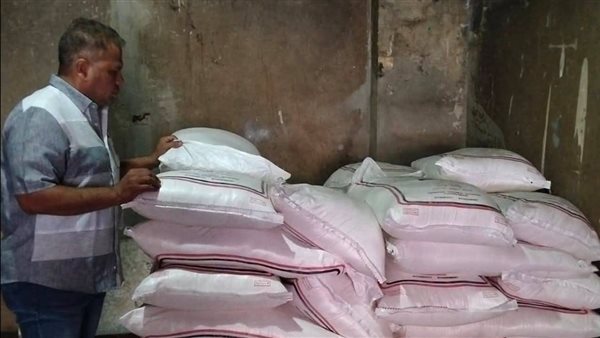 حملات التموين بالجيزة تضبط 3231 مخالفة وتحجز 225 طن سلع غذائية