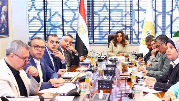 وزيرة البيئة تضع خطة شاملة لمواجهة التغيرات المناخية وتعزيز جودة الهواء
