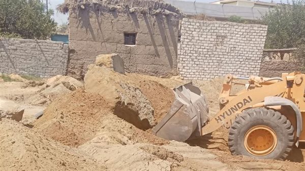 إزالة 16 حالة تعدٍ على الأراضي الزراعية وأملاك الدولة بالشرقية