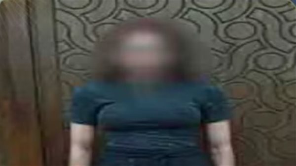 ضبط صانعة محتوى تروّج لفيديوهات خادشة للحياء بالإسكندرية