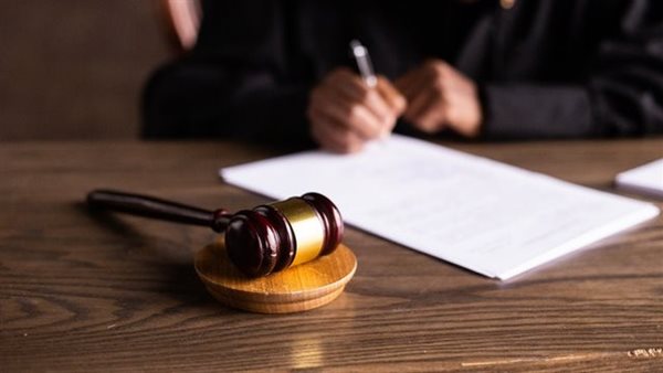 مطاردة مثيرة في الواحات: 10 ملايين جنيه و155 سبيكة ذهب مزيف