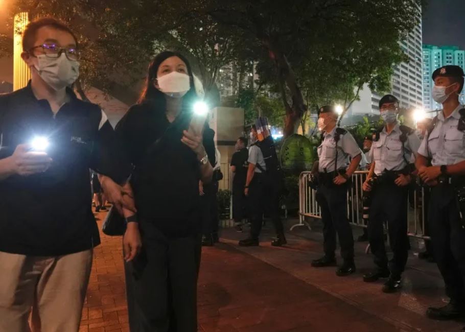 محكمة هونج كونج تستمع لطعن في أحكام سجن منظمين لوقفات تيانانمين