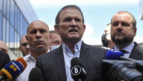 معارض أوكراني: واشنطن تجر أوروبا نحو الكارثة بحثًا عن الأرباح