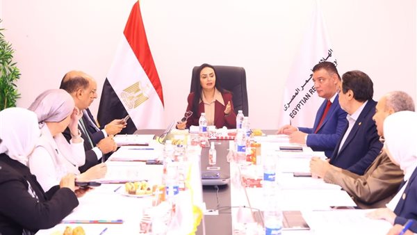 وزيرة التضامن تترأس اجتماع مجلس إدارة الهلال الأحمر لمناقشة جهود الإغاثة