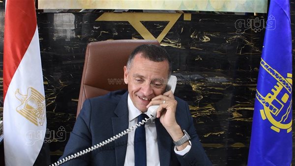 محافظ أسوان يطلق مبادرة لتجديد أسطول سيارات الأجرة القديمة