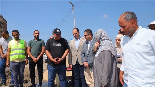 محافظ دمياط يتفقد كسر خط مياه العدلية ويوجه بتقليل فترة الانقطاع
