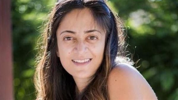 إلهام شاهين تتوجه برسالة مؤثرة لنجلاء فتحي بعد وفاة ابنتها