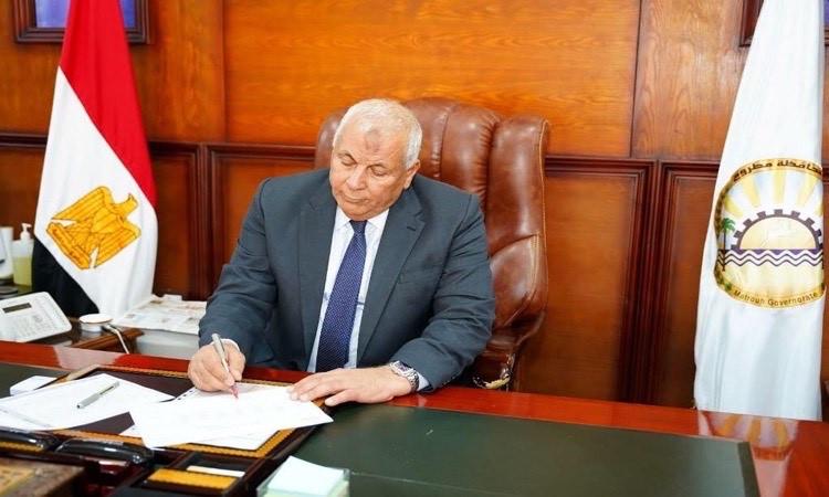 محافظ مطروح يعتمد تنسيق القبول بالثانوية العامة وفصول الخدمات للعام الدراسي الجديد