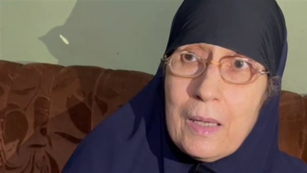 رحلة الحاجة سناء: من الأمومة إلى حفظ القرآن الكريم كاملًا