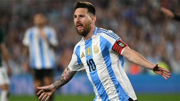 ميسي يعلن اعتزاله دولياً والأهلي يمدد عقد عمر سيد معوض حتى 2030