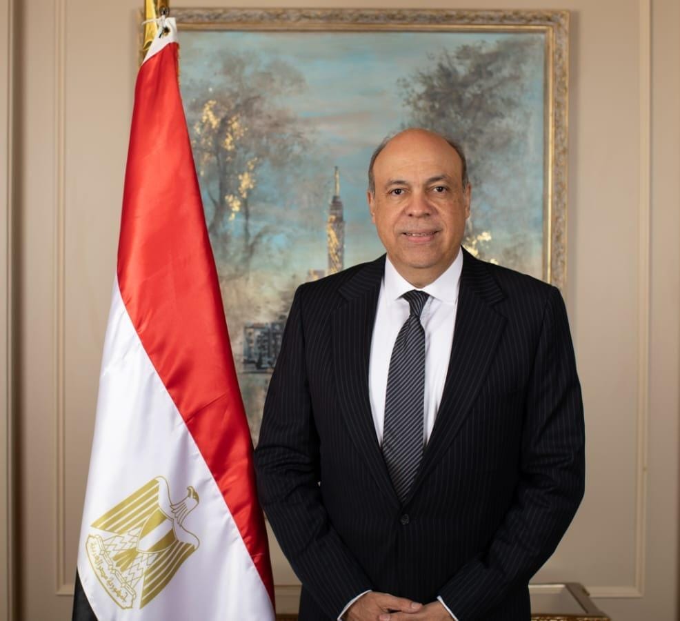 وزير الطيران يكشف عن خطط جديدة لإدارة 11 مطارًا بمصر
