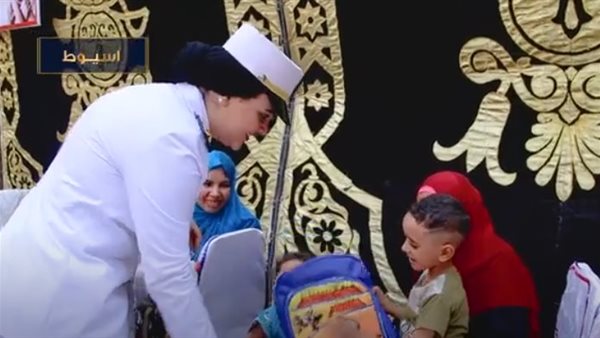 وزارة الداخلية تدعم الطلاب بحقائب مدرسية في مبادرة إنسانية جديدة