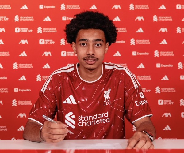 ليفربول يضرب موعدًا مع المهاجم الفرنسي نجيسان في يناير المقبل