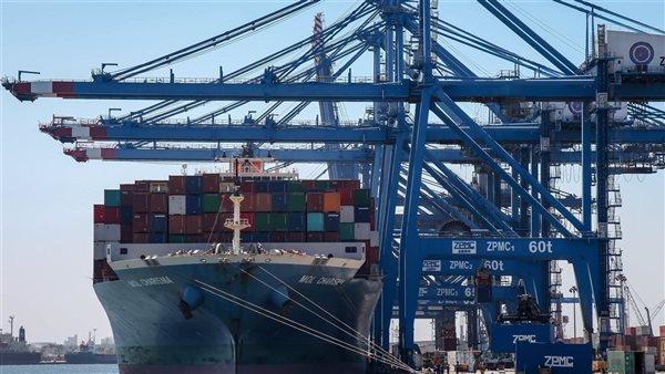 انتعاش نشاط الصادرات من ميناء دمياط إلى أوروبا عبر السفينة GALLIPOLI SEAWAYS