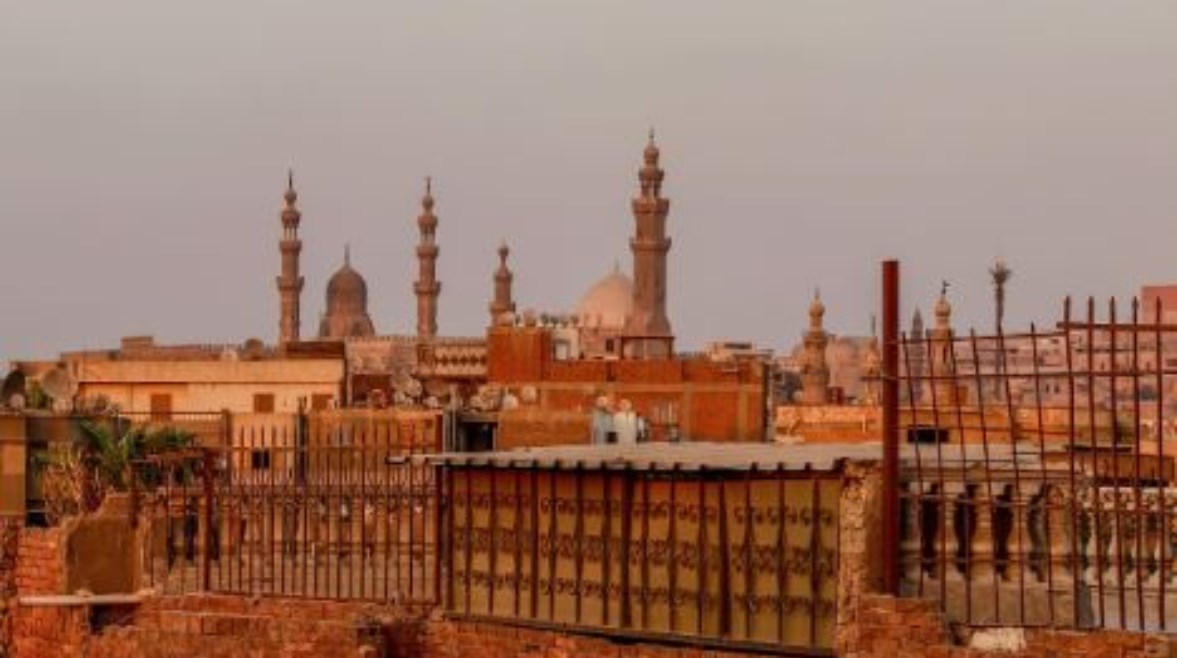 وزارة السياحة تتخذ إجراءات عاجلة للتعامل مع تجمع مياه خلف جامع ابن طولون