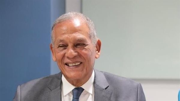 محمد أنور السادات: العمل الأهلي ركيزة أساسية لحماية حقوق الإنسان والسلام المجتمعي