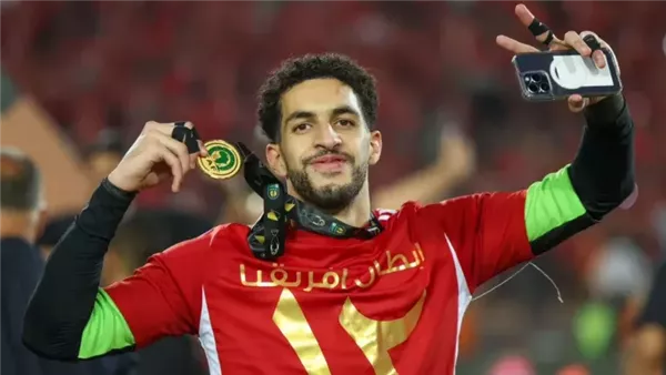 مصطفى شوبير يكشف تفاصيل تجديد عقده مع الأهلي وأهمية الجماهير