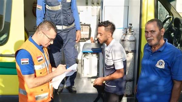 مسعف وسائق ينجحان في إعادة 115 ألف جنيه وهاتف آيفون لصاحبهما بالقليوبية