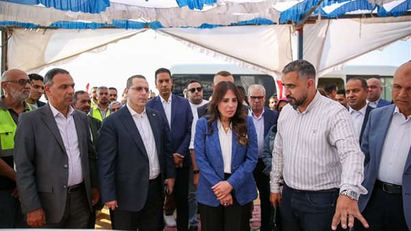 وزيرة الإسكان تتابع مشروعات المرافق في العبور الجديدة لتعزيز التنمية