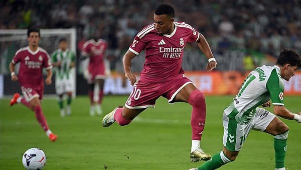 قمة نارية في دوري الأبطال: ريال مدريد يواجه إنتر ميلان الليلة