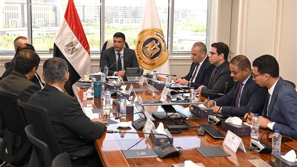 توطين صناعة التربة البديلة: استراتيجية لدعم الزراعة الحديثة في مصر