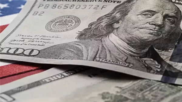 الدولار الأمريكي يقترب من مستوى 100 نقطة وسط توترات جيوسياسية